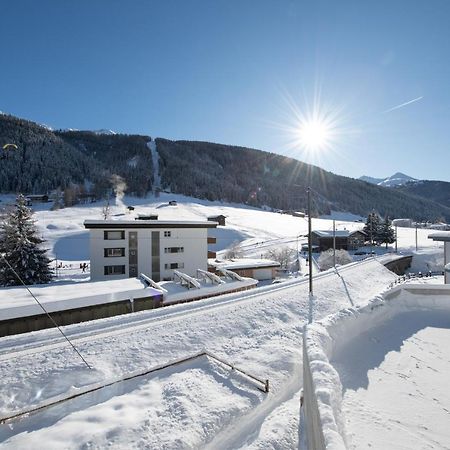 Agrimonia - 5,5-Zi Duplex Wohnung Bis 9 Personen Mit Eigenem Garten Davos Buitenkant foto