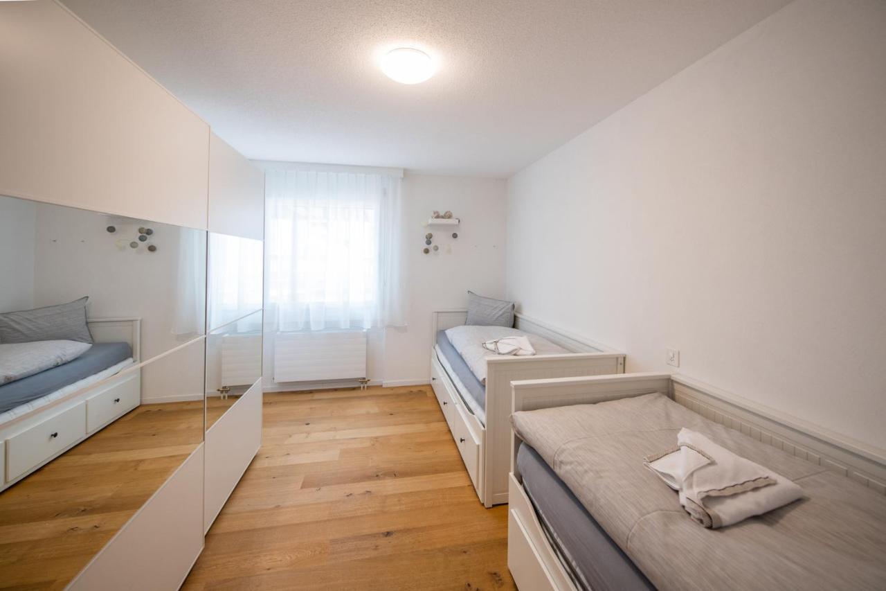 Agrimonia - 5,5-Zi Duplex Wohnung Bis 9 Personen Mit Eigenem Garten Davos Buitenkant foto