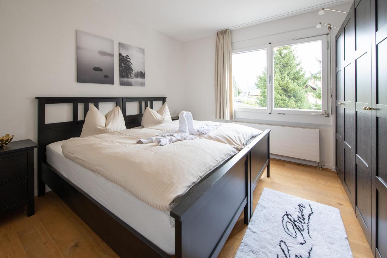 Agrimonia - 5,5-Zi Duplex Wohnung Bis 9 Personen Mit Eigenem Garten Davos Buitenkant foto
