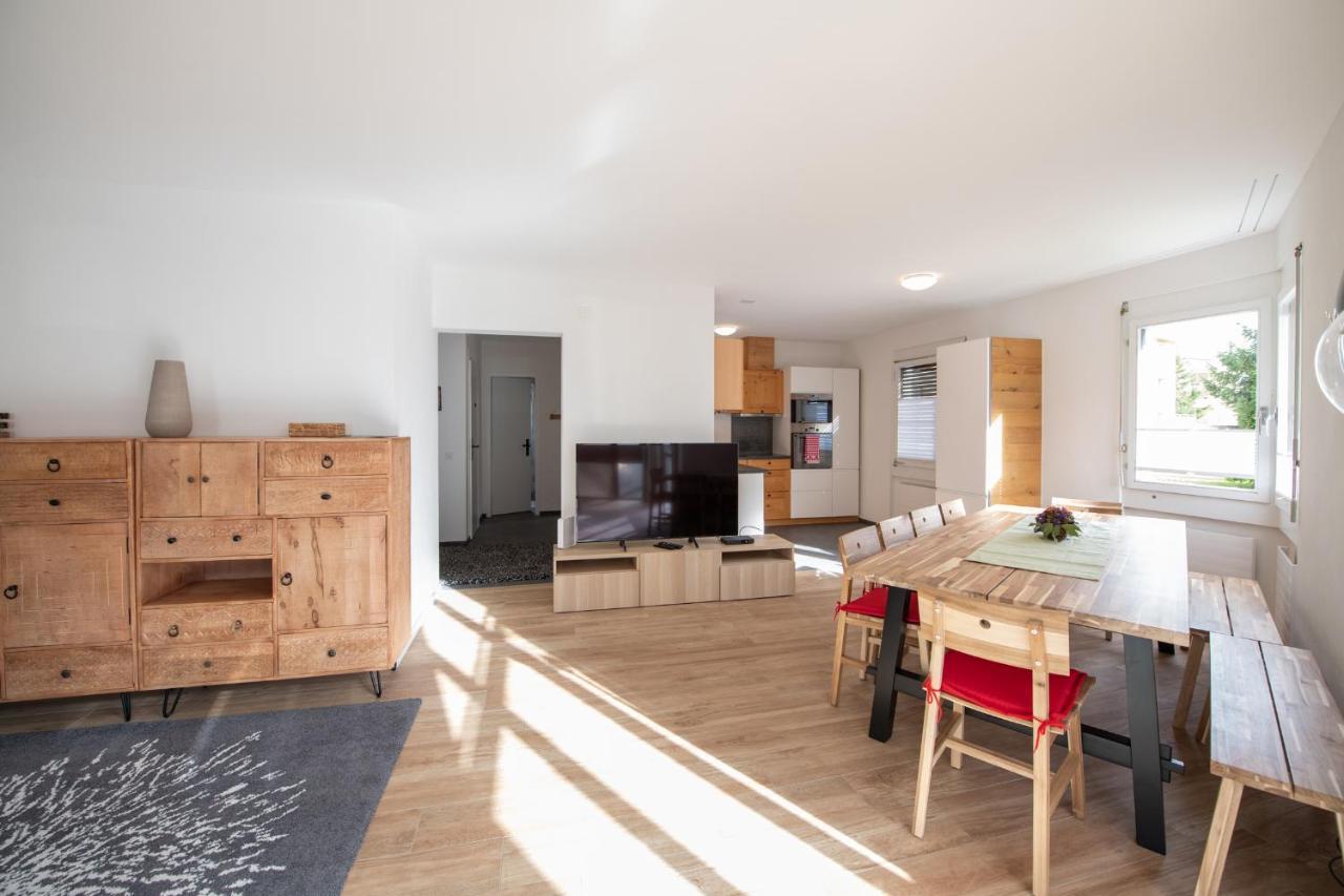 Agrimonia - 5,5-Zi Duplex Wohnung Bis 9 Personen Mit Eigenem Garten Davos Buitenkant foto