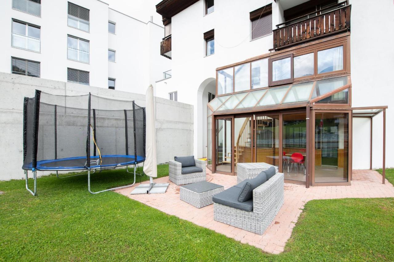 Agrimonia - 5,5-Zi Duplex Wohnung Bis 9 Personen Mit Eigenem Garten Davos Buitenkant foto